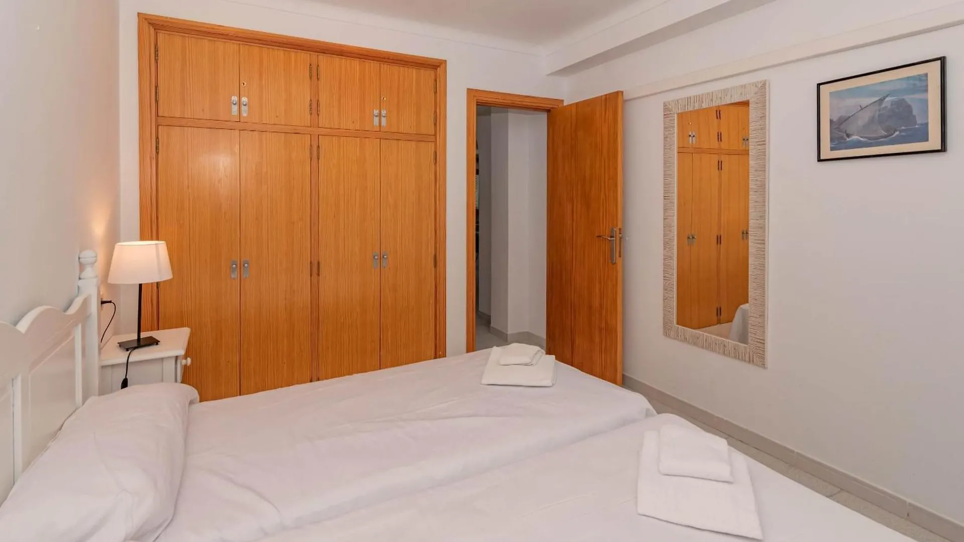 Vora Mar Beachfront Apartment By Sealand Villas بورت دي بوينسا 0*,  إسبانيا